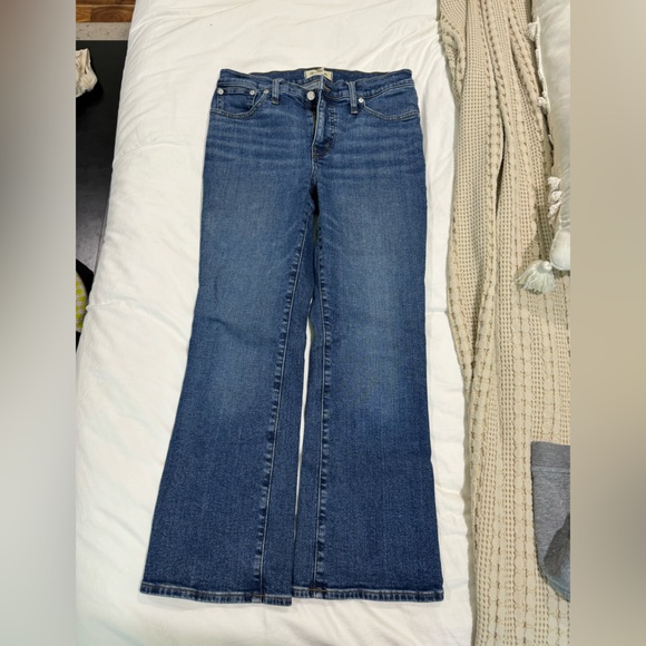 MADEWELL Mid-Rise Kick Out Crop - Picture 1 of 7